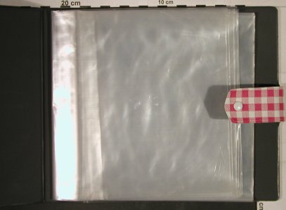 Single Album Kunststoff: Rot/Weiß, Quadrate, (), 16 Taschen,  - Album - Z5 - 2,50 Euro