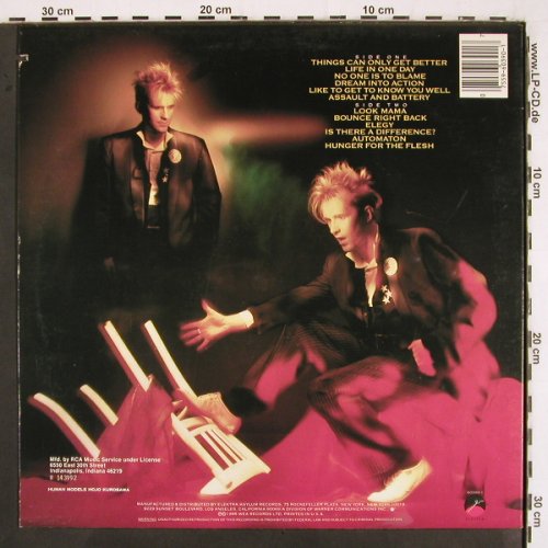 Jones,Howard: Dream Into Action, Elektra (9 60390-1), US, co, 1985 Typ: LP Best.-Nr.: V2840 Preis: 6,00 Euro